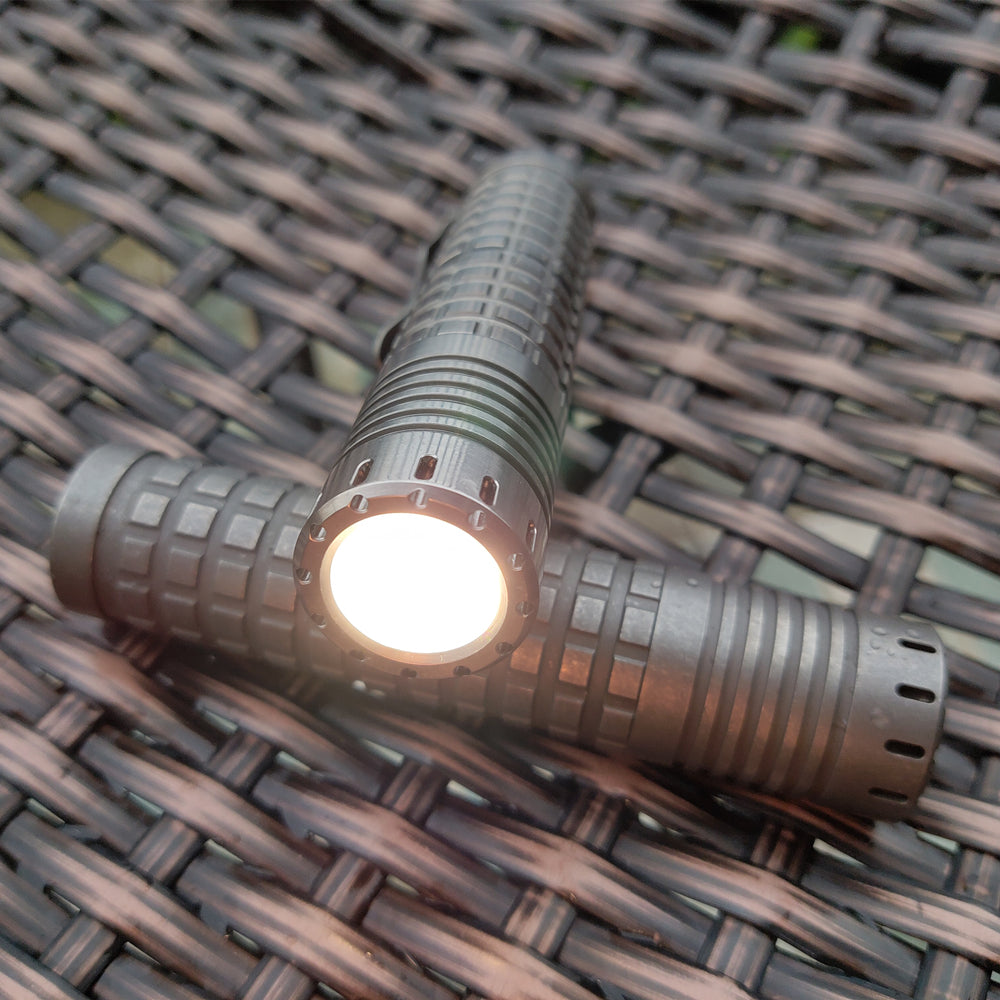 ReyLight TI DAWN V2 XPL HI/NICIA 3000LM Titanium LED Flashlight 18650 EDC Flashlight
