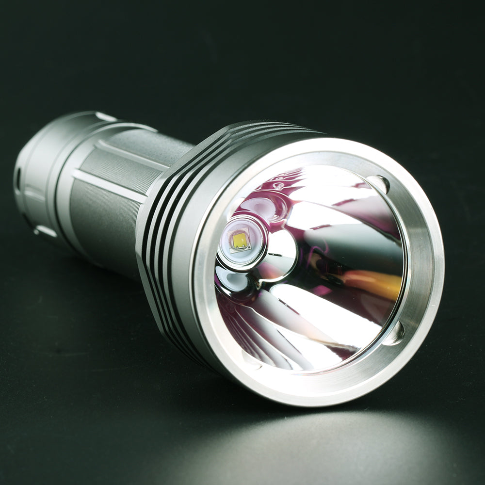 Convoy M26C SST40 2300lm 25W 626m Long Shot 26650 Powerful Flashlight