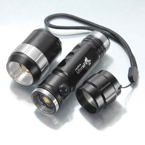 Ultrafire   T6 1800Lm 12W Rechargeable Zoomable LED Flashlightt