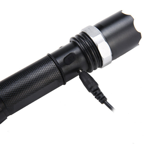 XANES 808 350Lumens Brightness Long-rang Research Zoomable LED Flashlight Suit with 18650+Charger+Car Charger