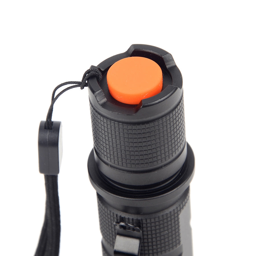 XANES 1101 L2 900LM 5Modes Zoomable USB Rechargeable LED Flashlight 18650