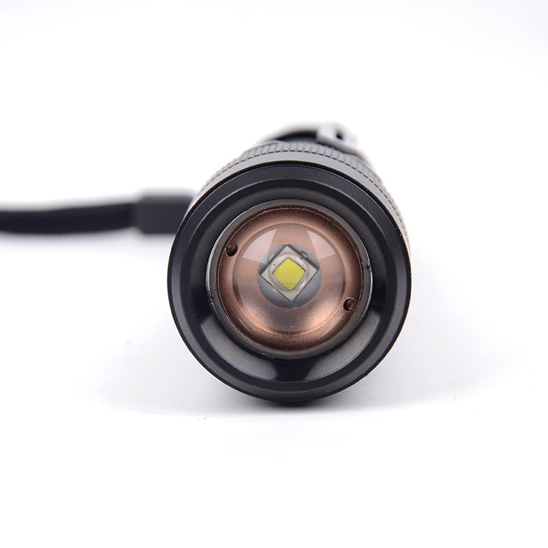 XANES 1101 L2 900LM 5Modes Zoomable USB Rechargeable LED Flashlight 18650